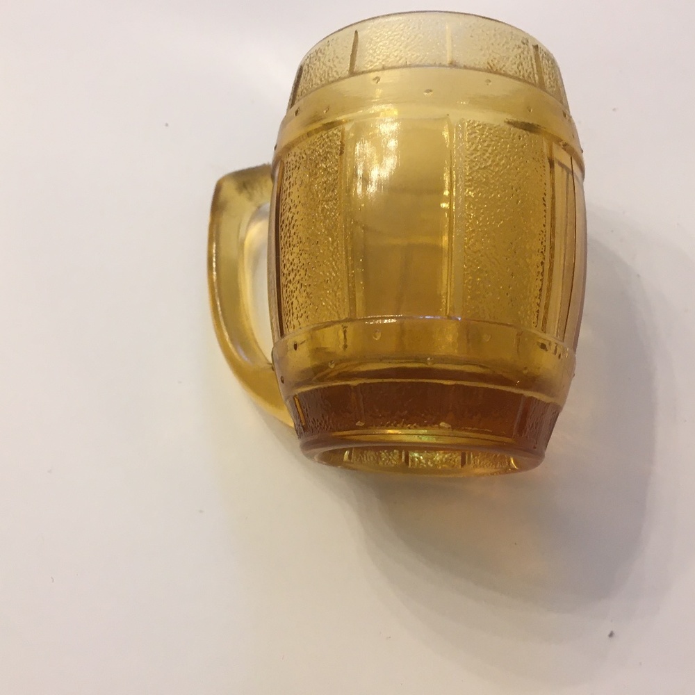 VINTAGE Amber Glass Mini Beer Barrel Shot Glass w/Handle 1 oz